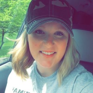 Meet your Posher, Kendra